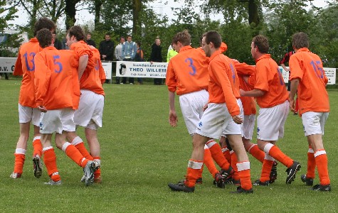 Gassel 1 - Heerewaarden 1 / seizoen '04-'05 / foto 20