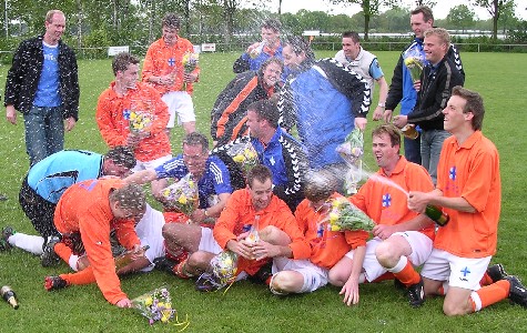 Gassel 1 - Heerewaarden 1 / seizoen '04-'05 / foto 30