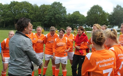 Afscheid trainer dameselftal Geert Linders / 15 mei 2011 / foto 1