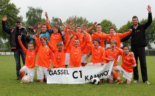Gassel C1 kampioen 2012-2013 (foto 2)
