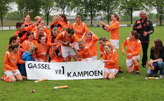 Gassel vrouwen 1 kampioen 2013-2014 / 27 april 2014 / foto 22
