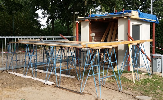 Aanblik bouwplaats op 11 augustus 2015