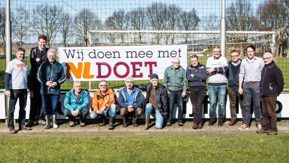 Vrijwilligers VV Gassel in actie voor NLdoet 2017